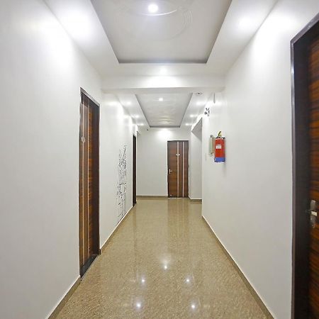 Super Townhouse Cloud Bay, Near Genpact, Sector-69, Gurgaon Hotel Kültér fotó
