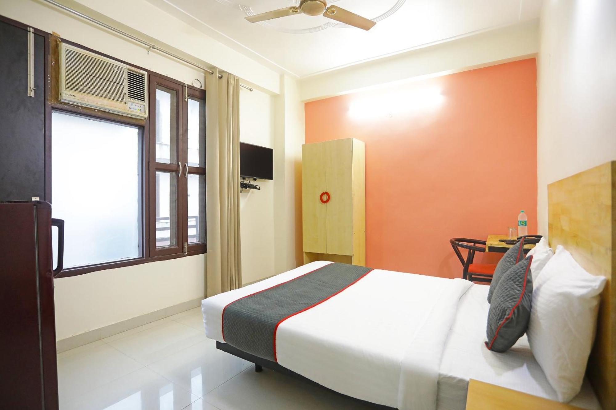 Super Townhouse Cloud Bay, Near Genpact, Sector-69, Gurgaon Hotel Kültér fotó