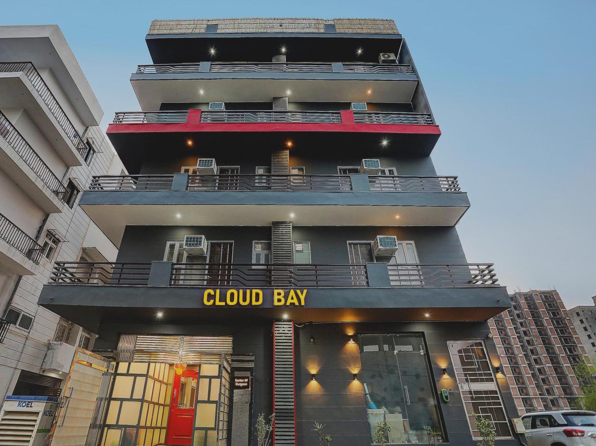 Super Townhouse Cloud Bay, Near Genpact, Sector-69, Gurgaon Hotel Kültér fotó